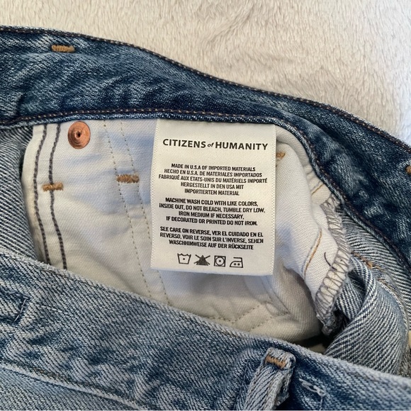 Liya in Torn denim jeans straight leg Citizens of Humanity - Picture 10 of 13